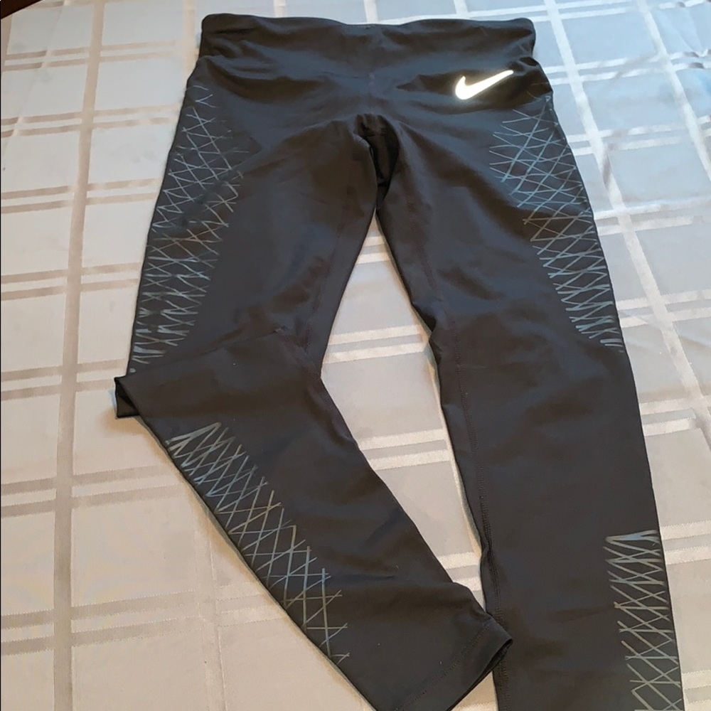 Athletic pants